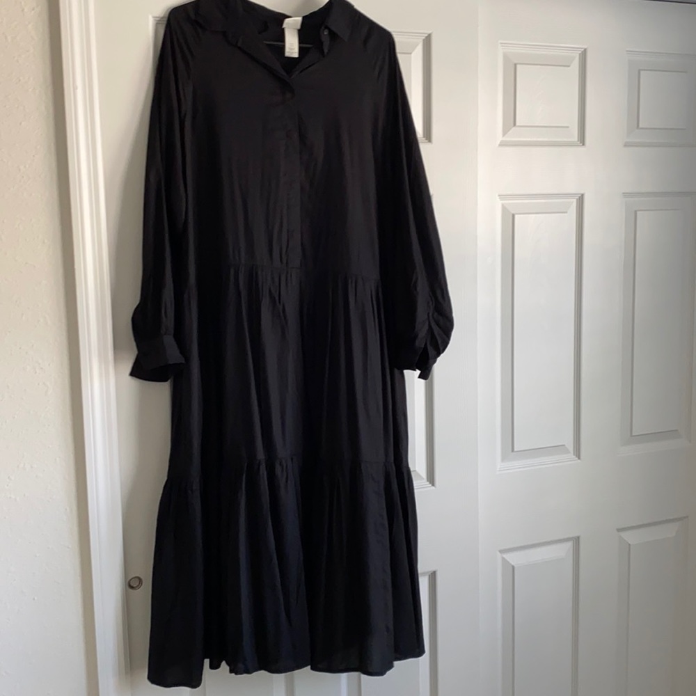 Black Voluminous Dress